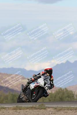 media/Nov-16-2025-Race Pace (Sun) [[8c5fa54630]]/Non Verified Riders (1st 20 Minutes)/7-Turn 9 Entry (210pm)/